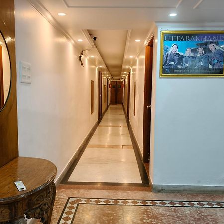 דהראדון Hotel Kailash Residency מראה חיצוני תמונה