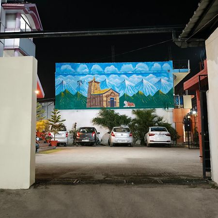 דהראדון Hotel Kailash Residency מראה חיצוני תמונה