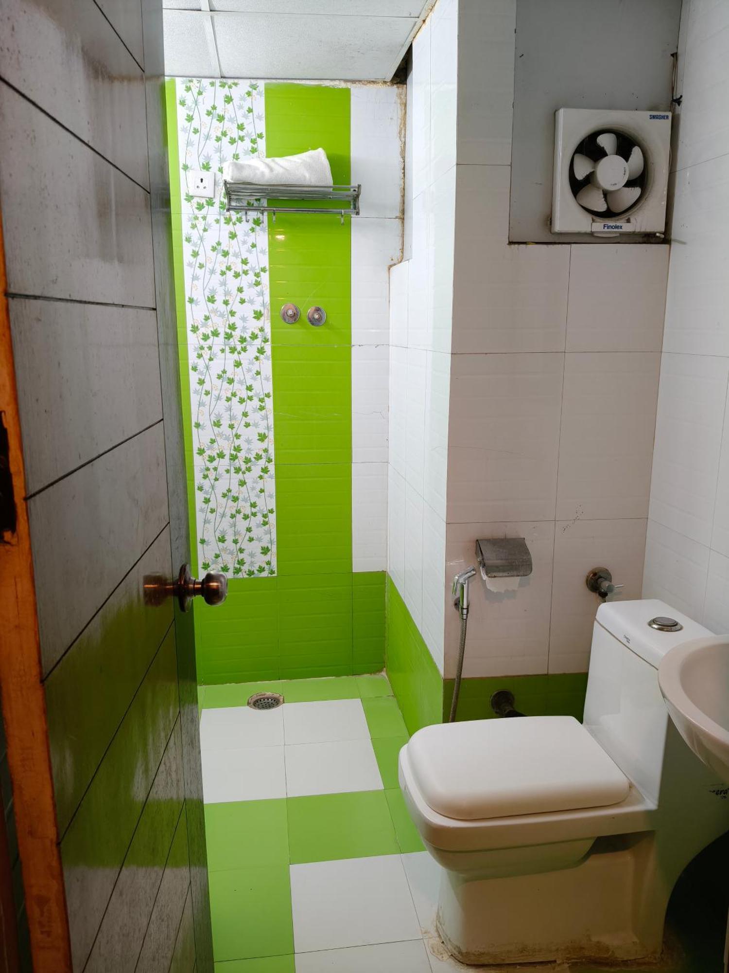 דהראדון Hotel Kailash Residency מראה חיצוני תמונה